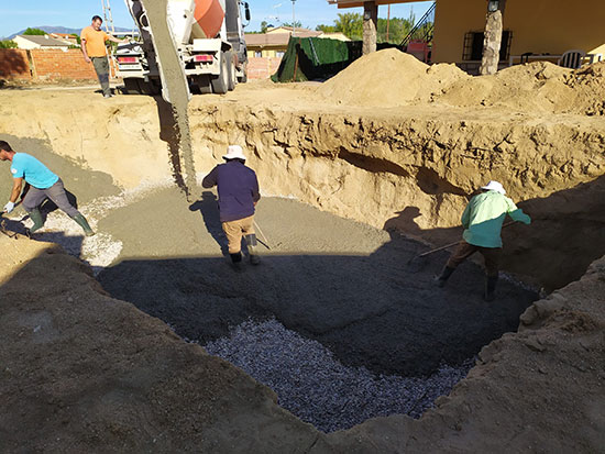 Piscinas de Obra en Chueca , preparando el terreno Chueca